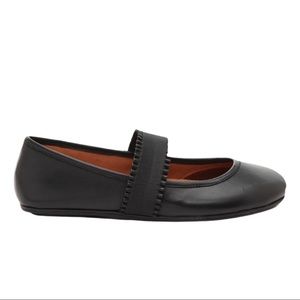 Gentle Souls Gabby Mary Jane Style Leather Flats in Black